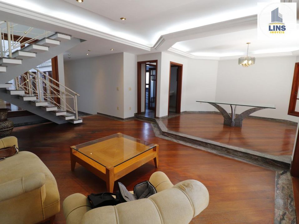 Casa à venda com 4 quartos, 350m² - Foto 8