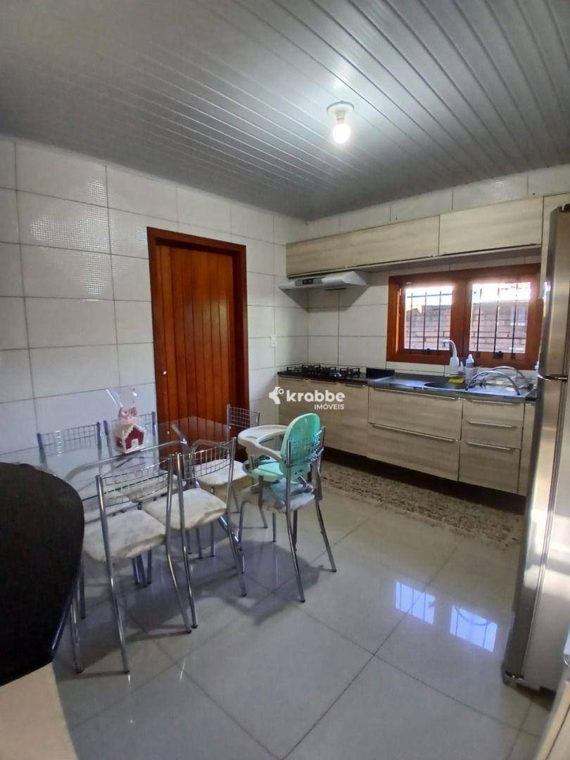 Casa à venda com 2 quartos, 56m² - Foto 4