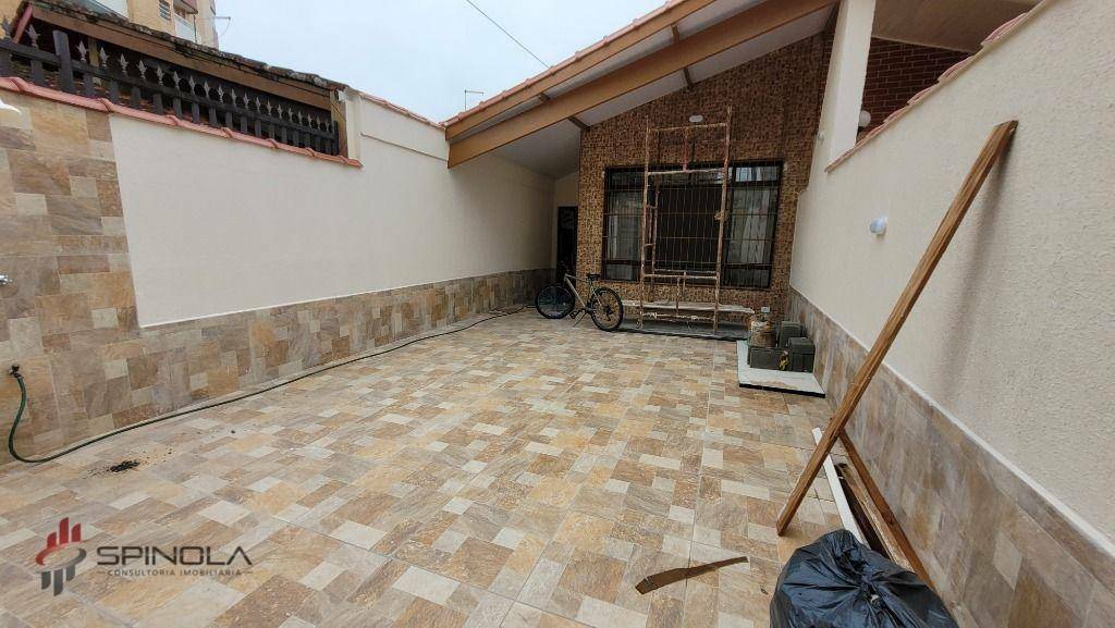 Casa à venda com 2 quartos, 90m² - Foto 2