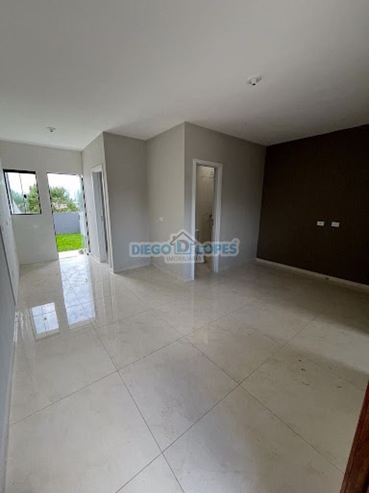 Casa à venda com 2 quartos, 42m² - Foto 2