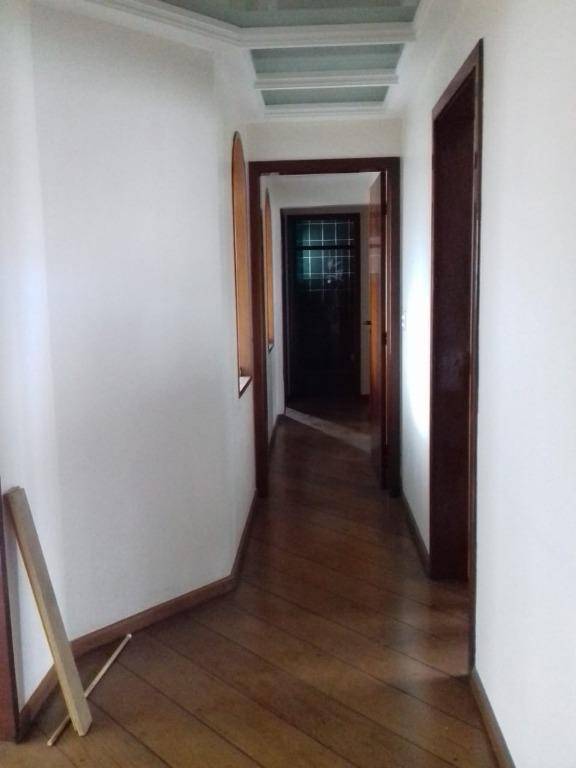 Apartamento à venda com 3 quartos, 147m² - Foto 21