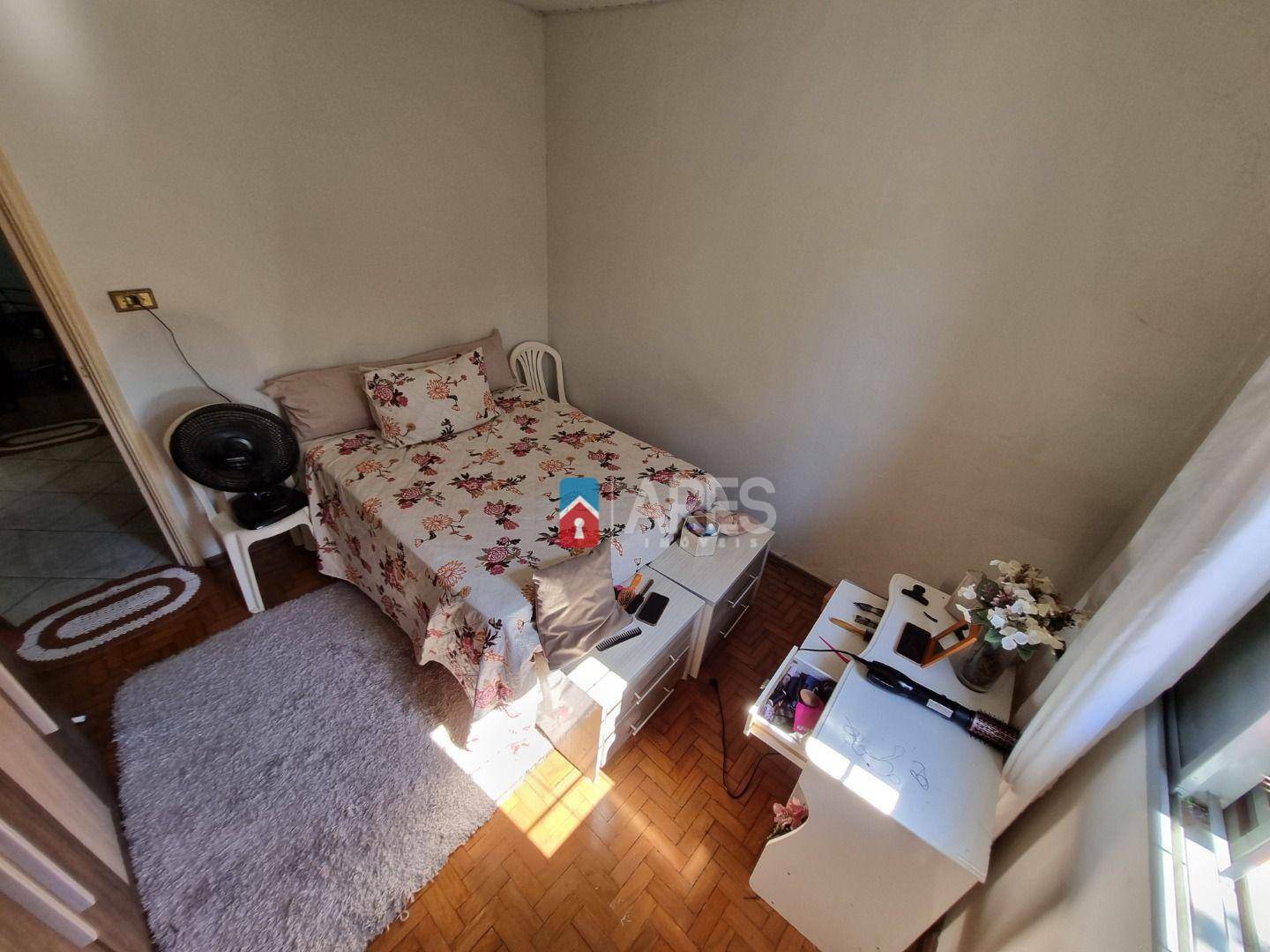 Casa à venda com 4 quartos, 239m² - Foto 16