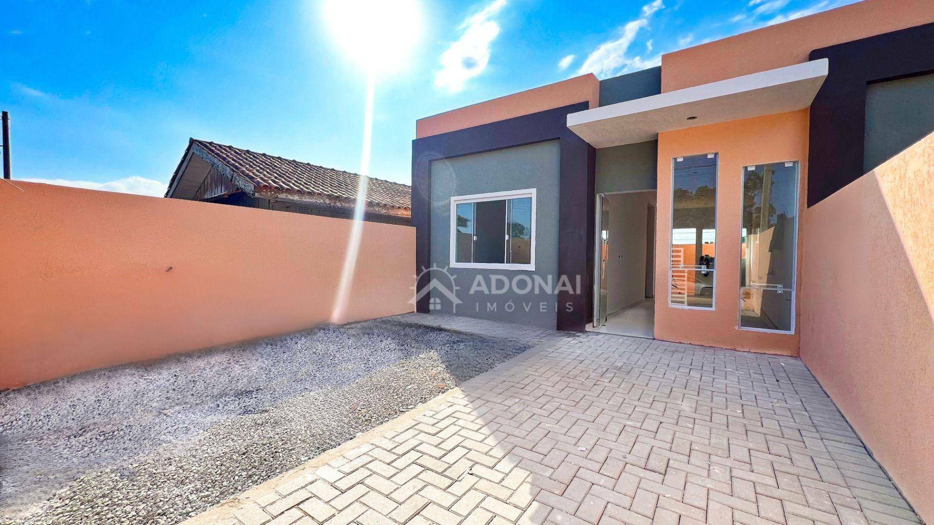 Casa à venda com 2 quartos, 60m² - Foto 2