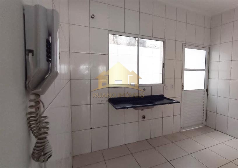 Sobrado à venda com 2 quartos, 49m² - Foto 4