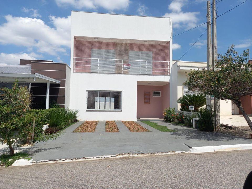 Casa de Condomínio à venda com 3 quartos, 157m² - Foto 1