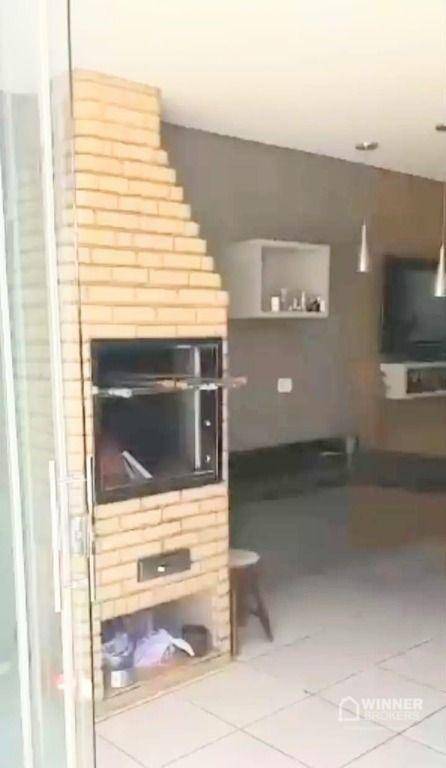 Casa à venda com 4 quartos, 230m² - Foto 3