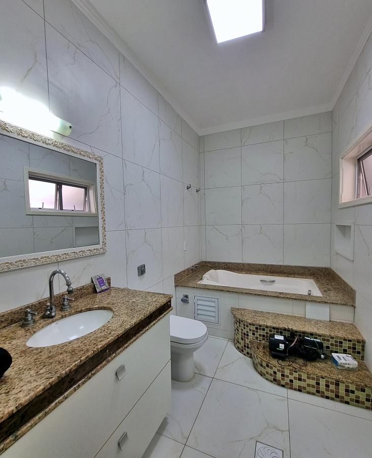 Casa de Condomínio à venda com 3 quartos, 252m² - Foto 15