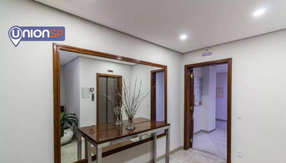 Apartamento à venda com 2 quartos, 70m² - Foto 18