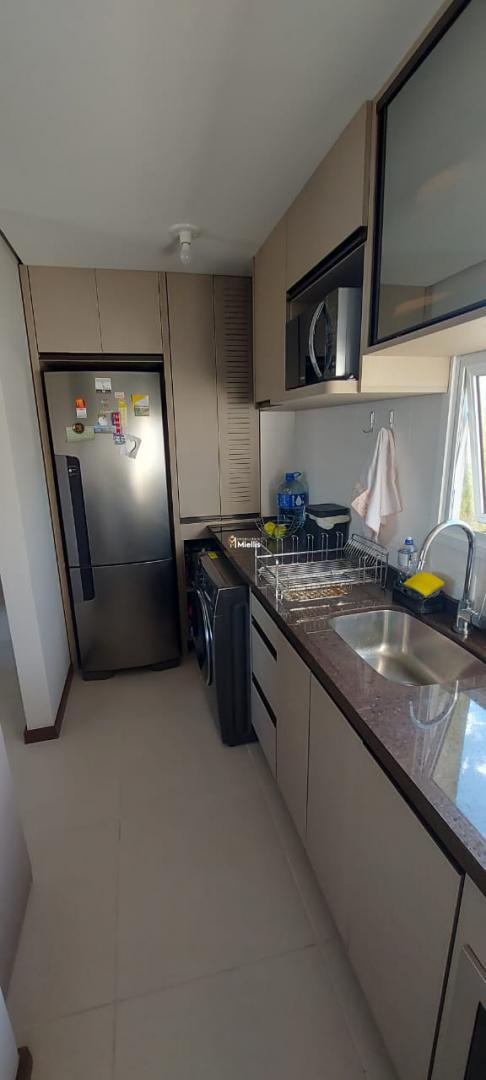 Apartamento à venda com 2 quartos, 64m² - Foto 9