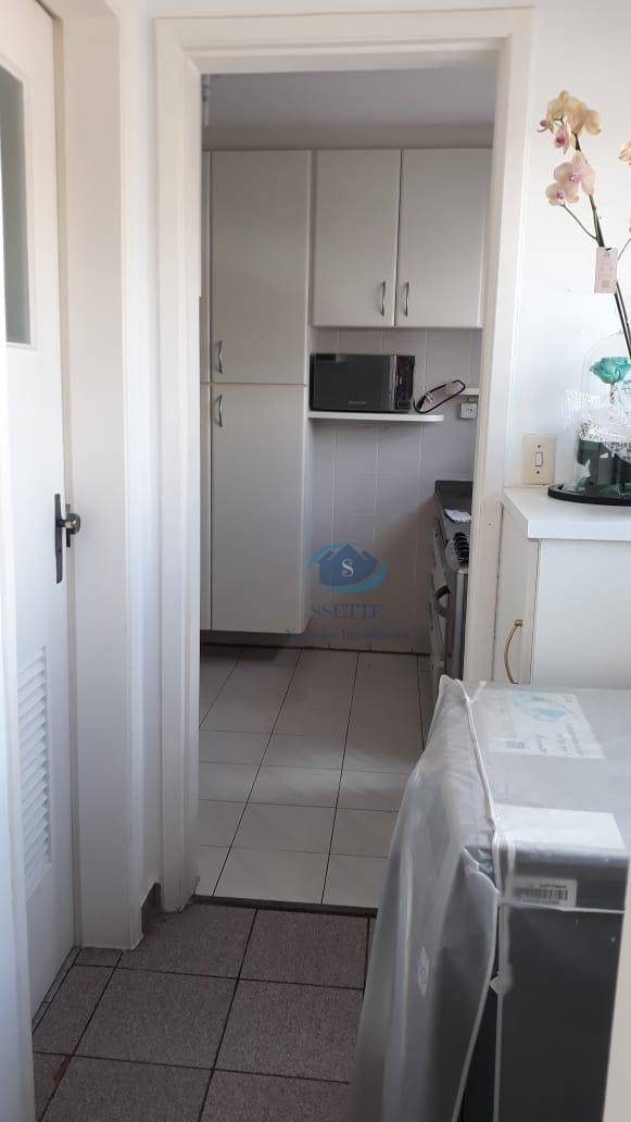 Apartamento à venda com 2 quartos, 62m² - Foto 5