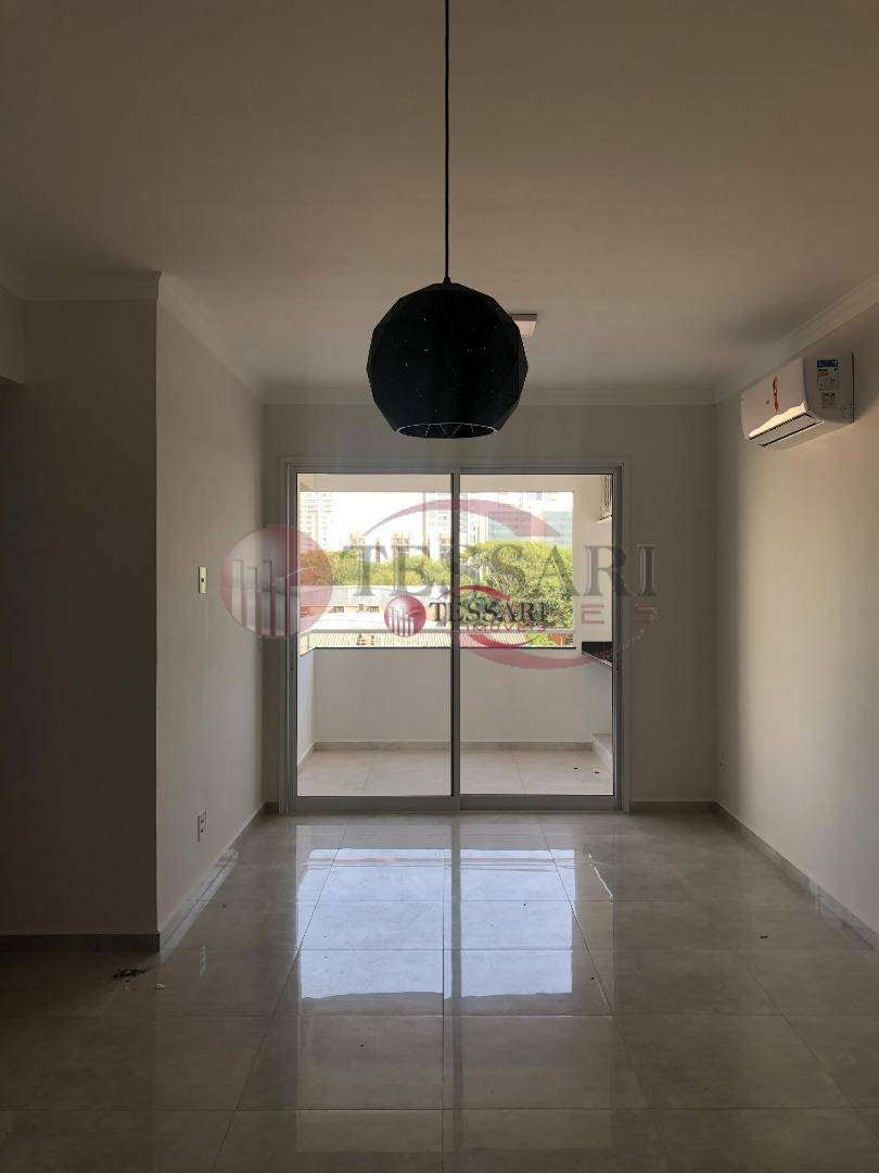 Apartamento à venda com 3 quartos, 93m² - Foto 1