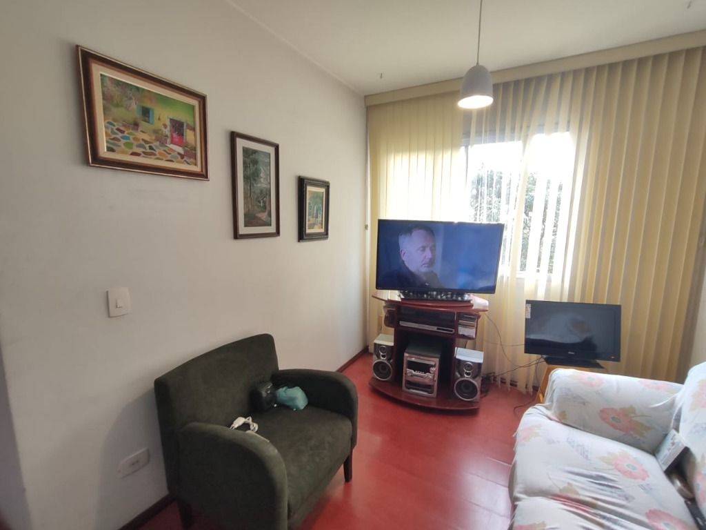 Apartamento à venda com 2 quartos, 58m² - Foto 2