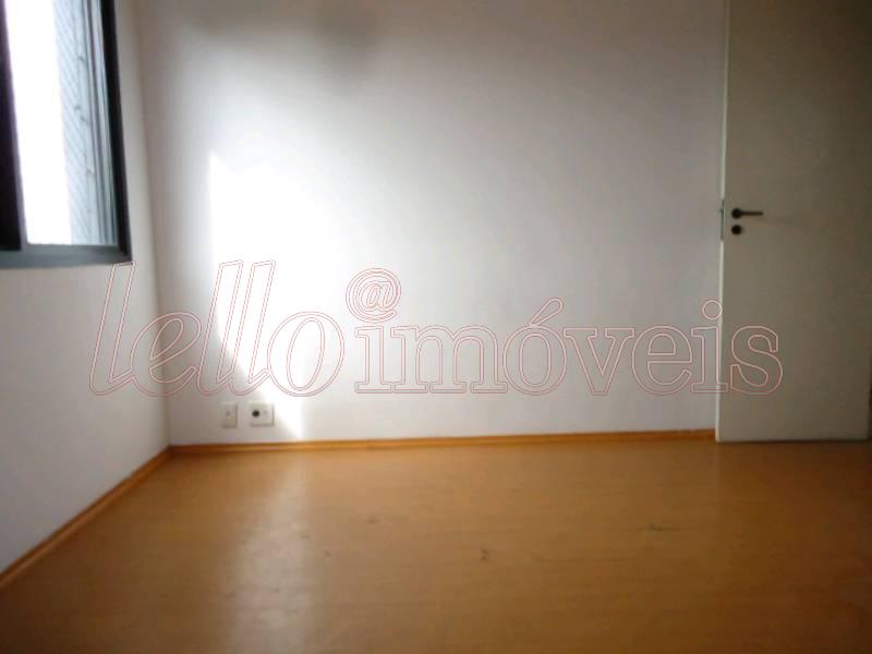 Apartamento para alugar com 3 quartos, 130m² - Foto 9