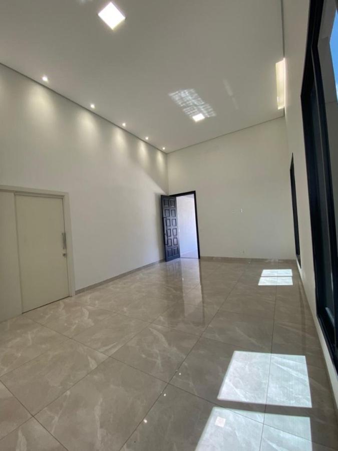 Casa à venda com 3 quartos, 140m² - Foto 3