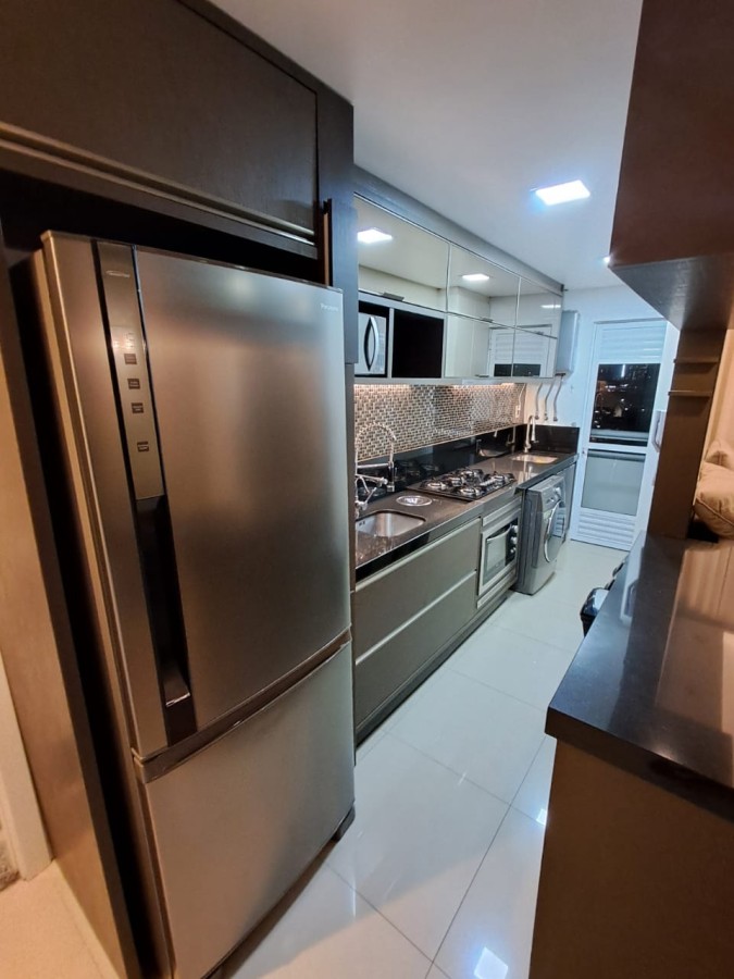 Apartamento para alugar com 2 quartos, 65m² - Foto 7