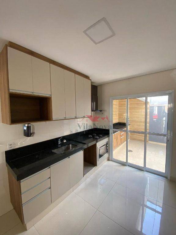 Casa de Condomínio para alugar com 2 quartos, 140m² - Foto 1