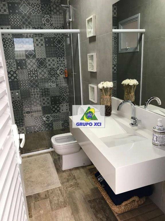 Sobrado à venda com 4 quartos, 345m² - Foto 17