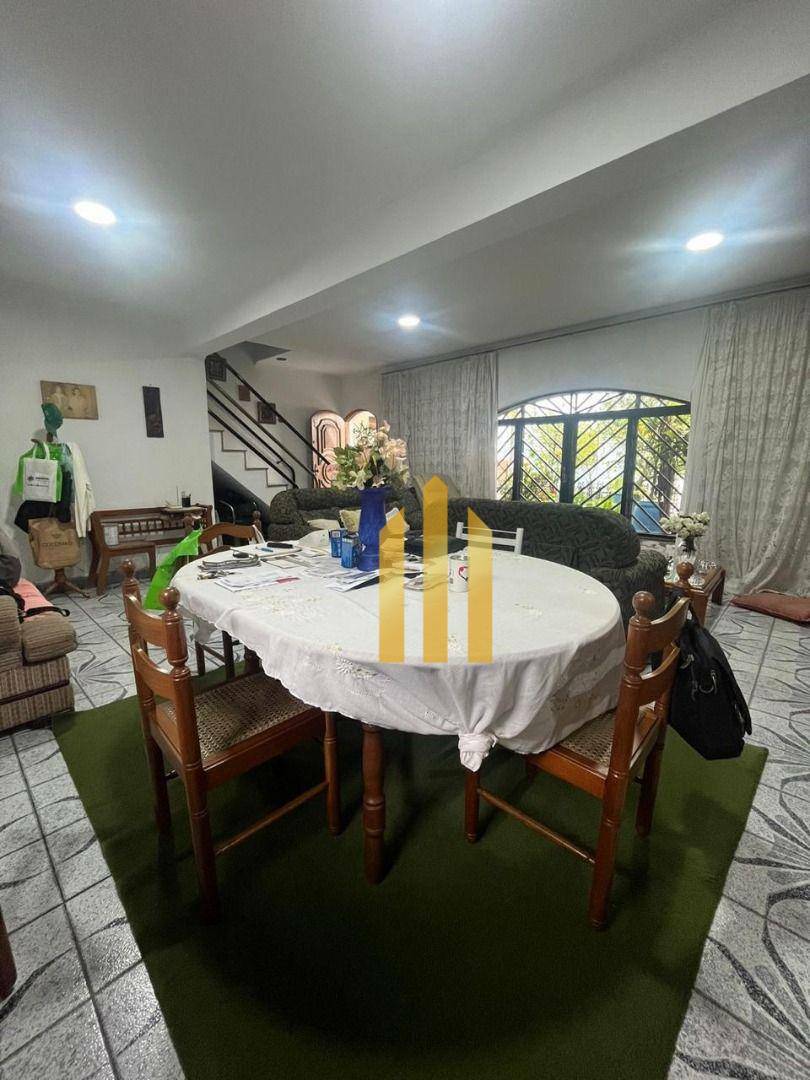 Sobrado à venda e aluguel com 3 quartos, 150m² - Foto 2