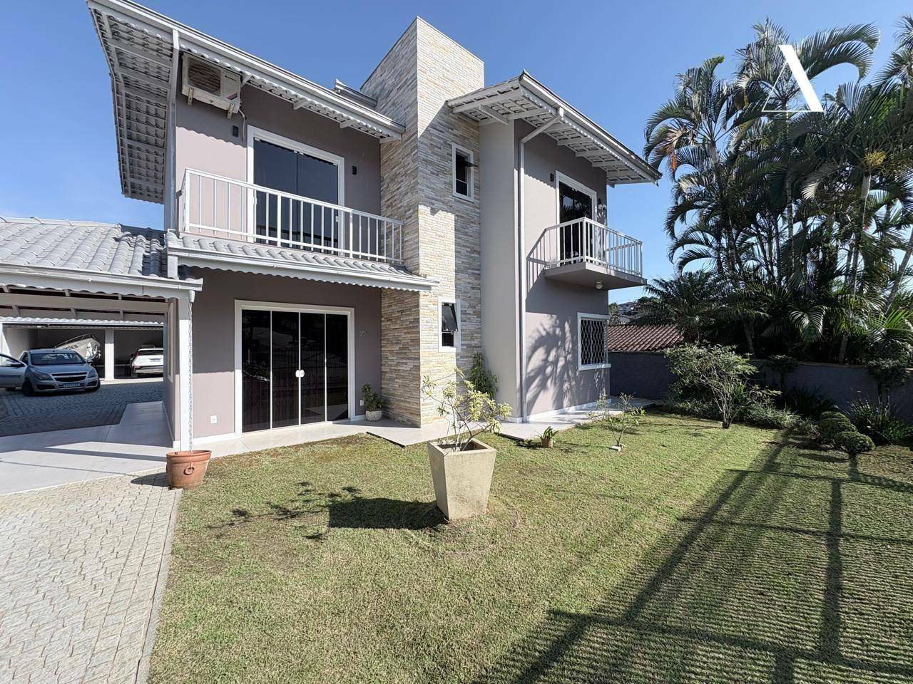 Casa, 3 quartos, 233 m² - Foto 2