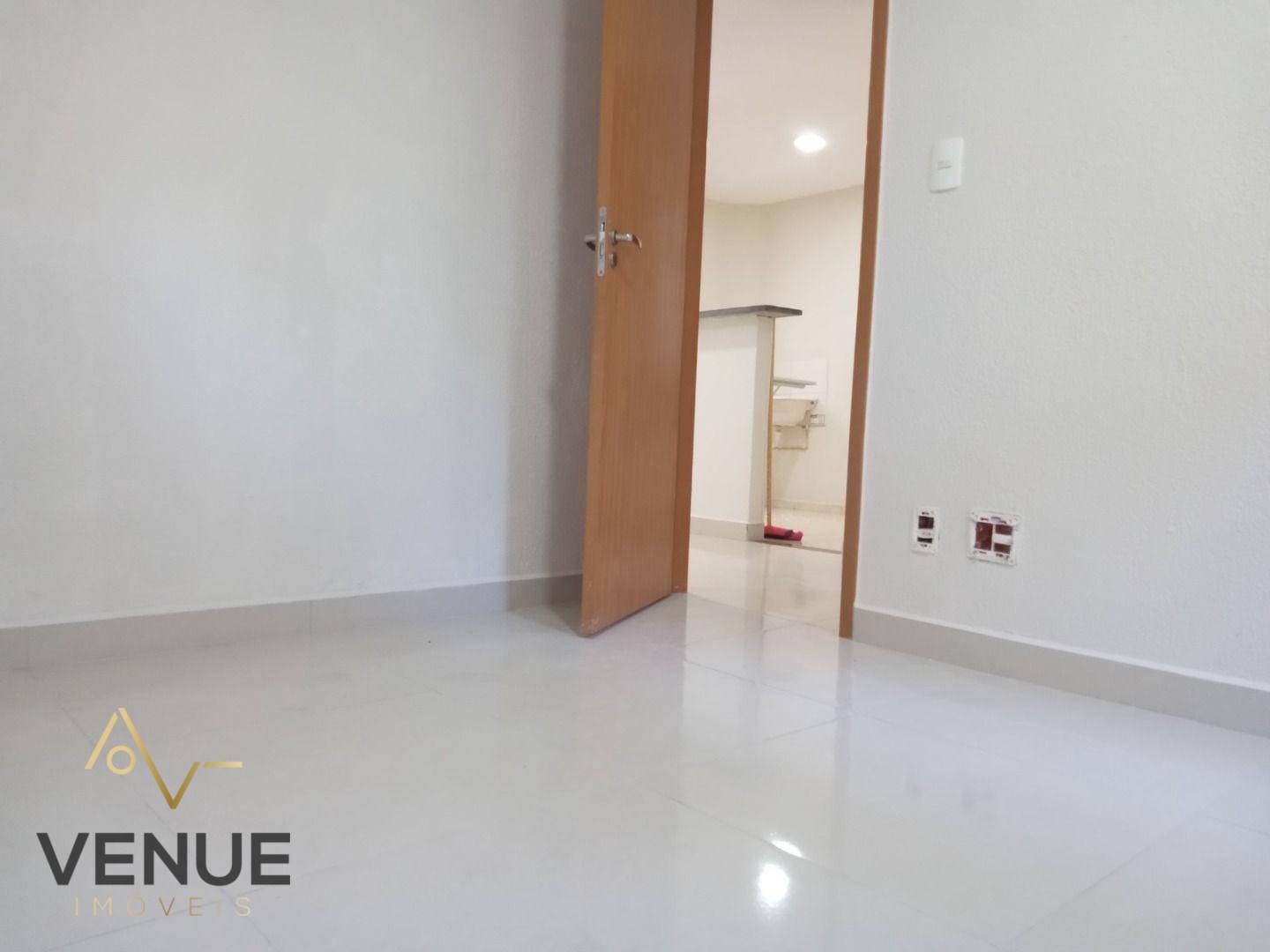 Apartamento à venda com 2 quartos, 40m² - Foto 3