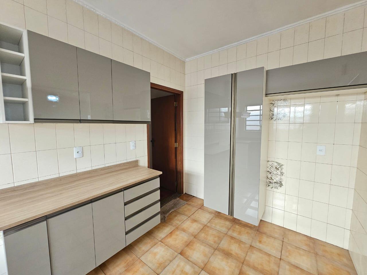 Casa à venda com 3 quartos, 150m² - Foto 3