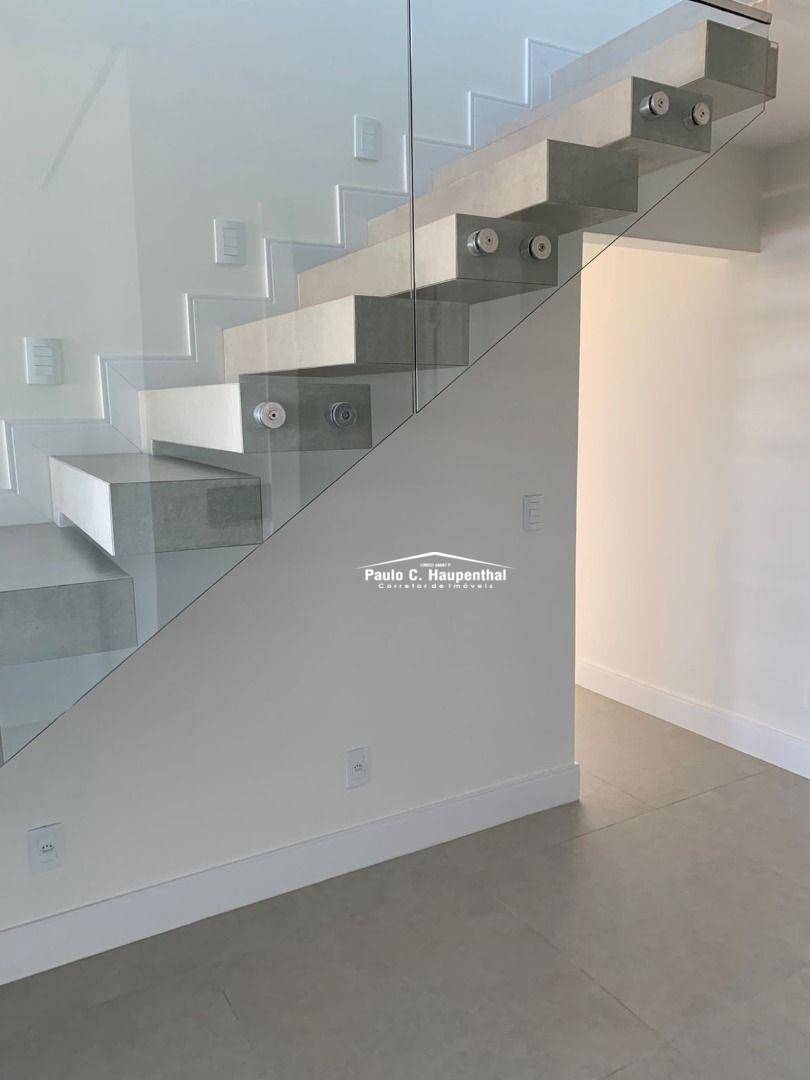 Apartamento à venda com 3 quartos, 137m² - Foto 21