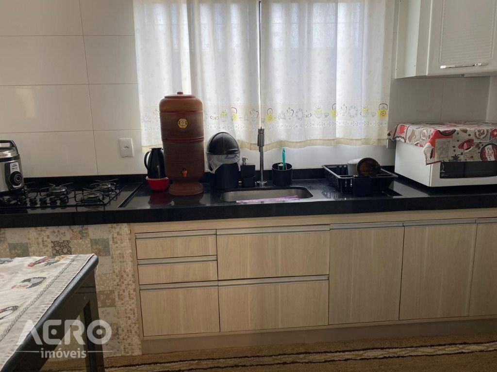 Casa à venda com 3 quartos, 169m² - Foto 20
