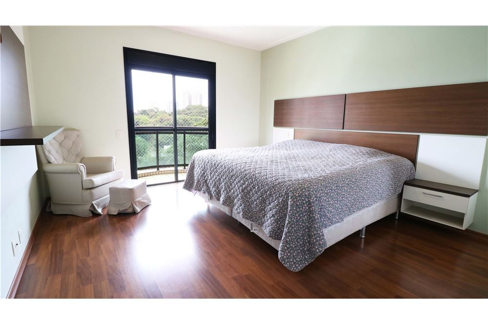 Apartamento à venda com 3 quartos, 191m² - Foto 34