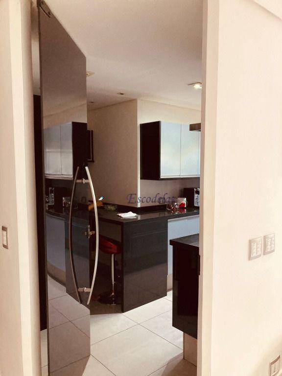 Apartamento à venda com 2 quartos, 136m² - Foto 12