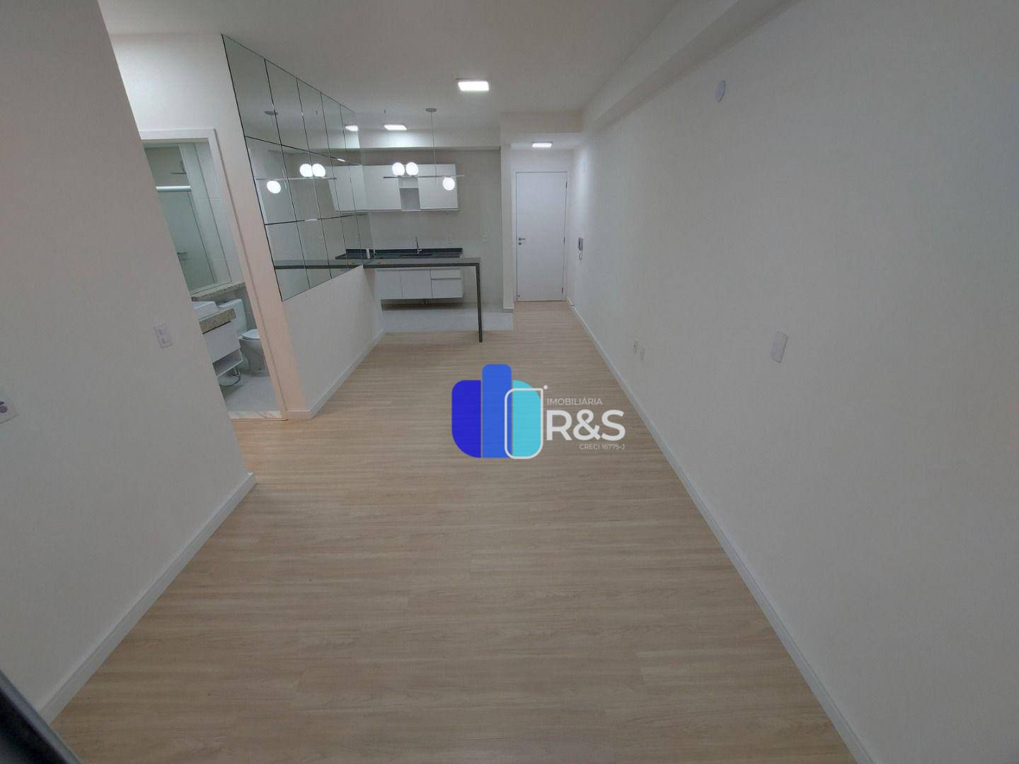 Apartamento para alugar com 2 quartos, 64m² - Foto 3