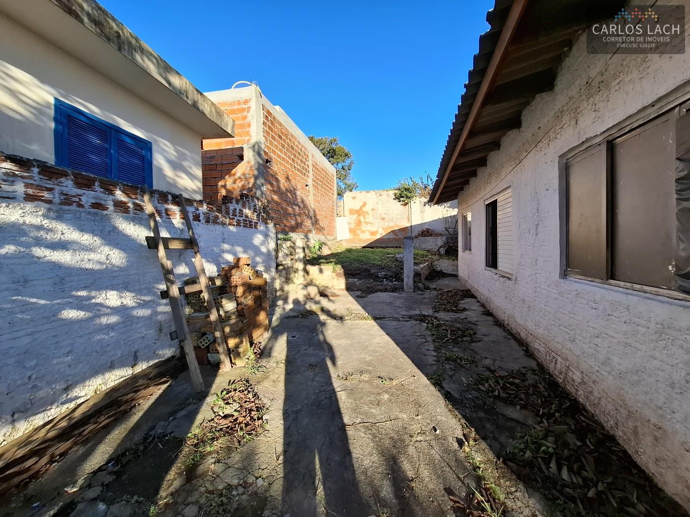 Casa à venda com 3 quartos, 62m² - Foto 8