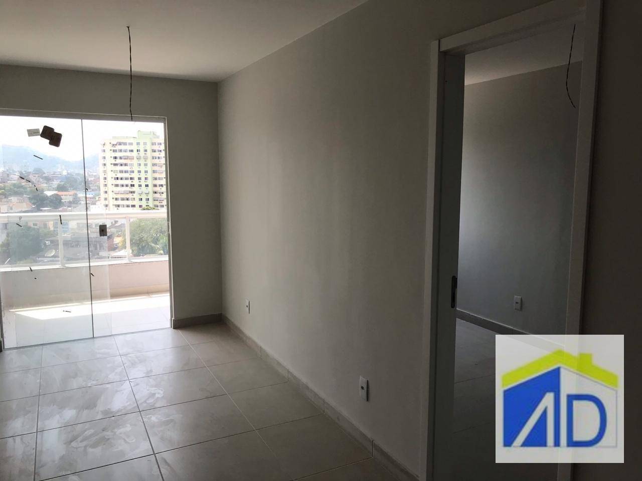 Apartamento à venda com 1 quarto, 42m² - Foto 2