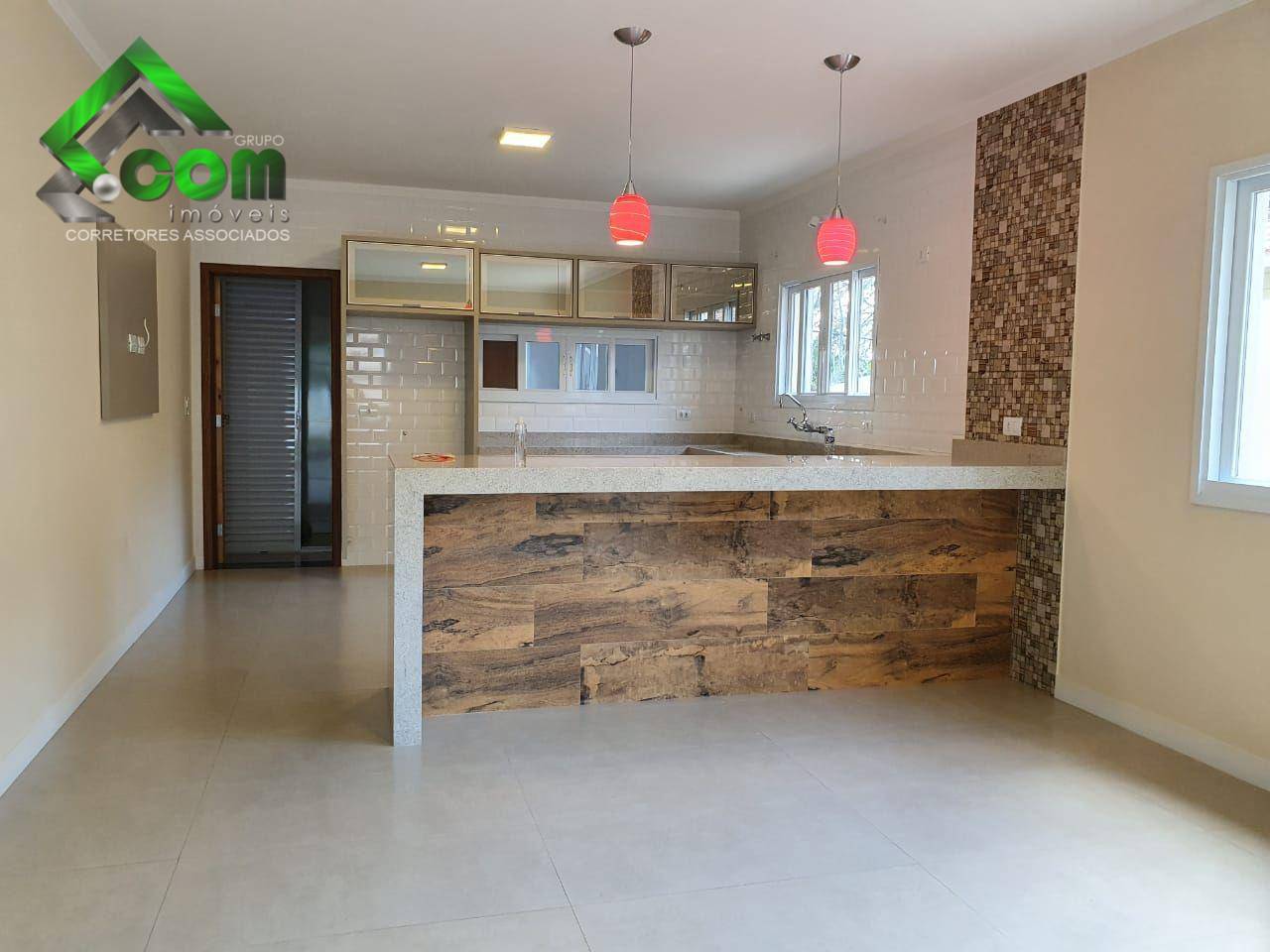 Casa à venda com 3 quartos, 323m² - Foto 8