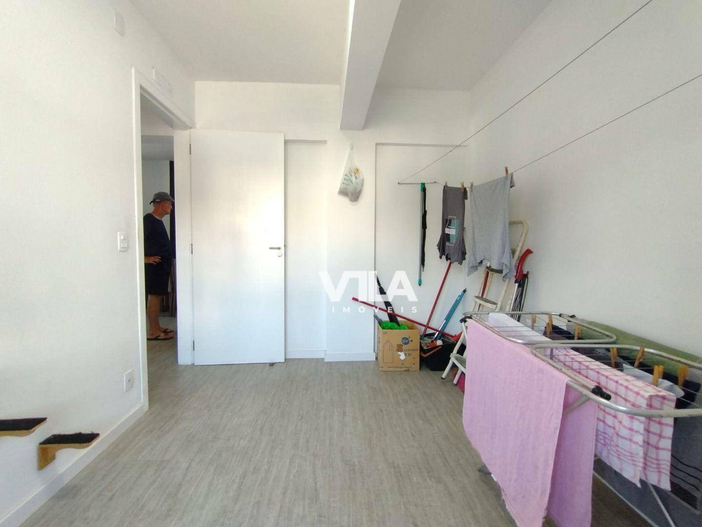 Apartamento à venda com 2 quartos, 44m² - Foto 9