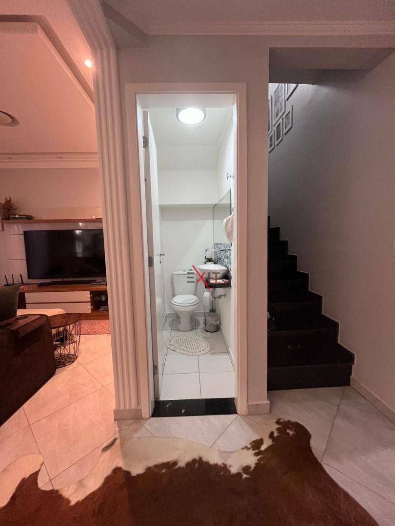 Casa para alugar com 3 quartos, 173m² - Foto 18