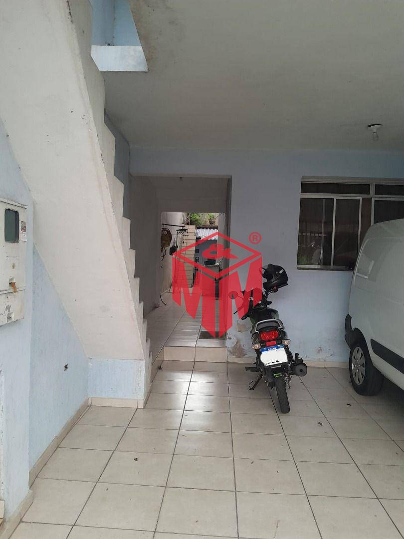 Sobrado à venda com 3 quartos, 264m² - Foto 3