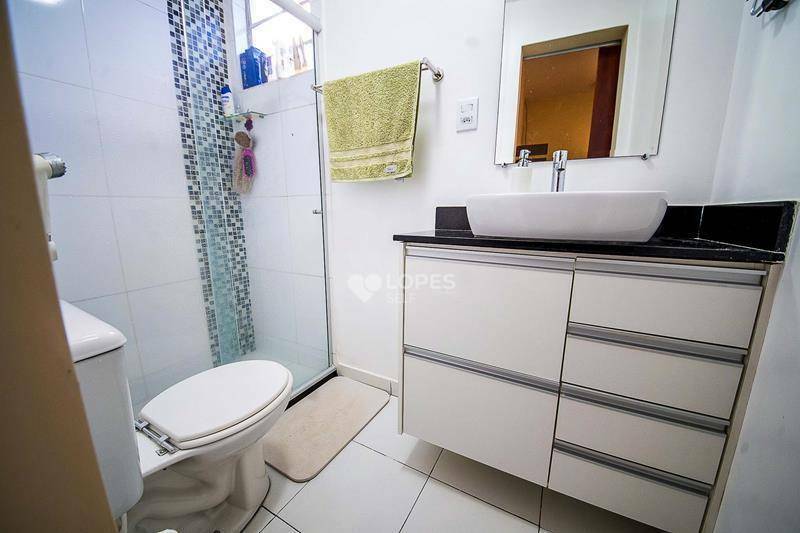 Casa à venda com 4 quartos, 120m² - Foto 14