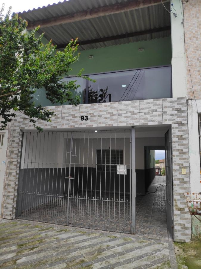 Casa à venda com 3 quartos, 250m² - Foto 1