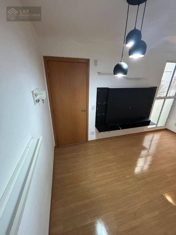 Apartamento à venda com 2 quartos, 44m² - Foto 2