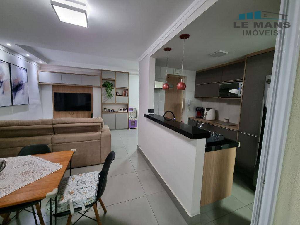 Apartamento à venda com 3 quartos, 85m² - Foto 4