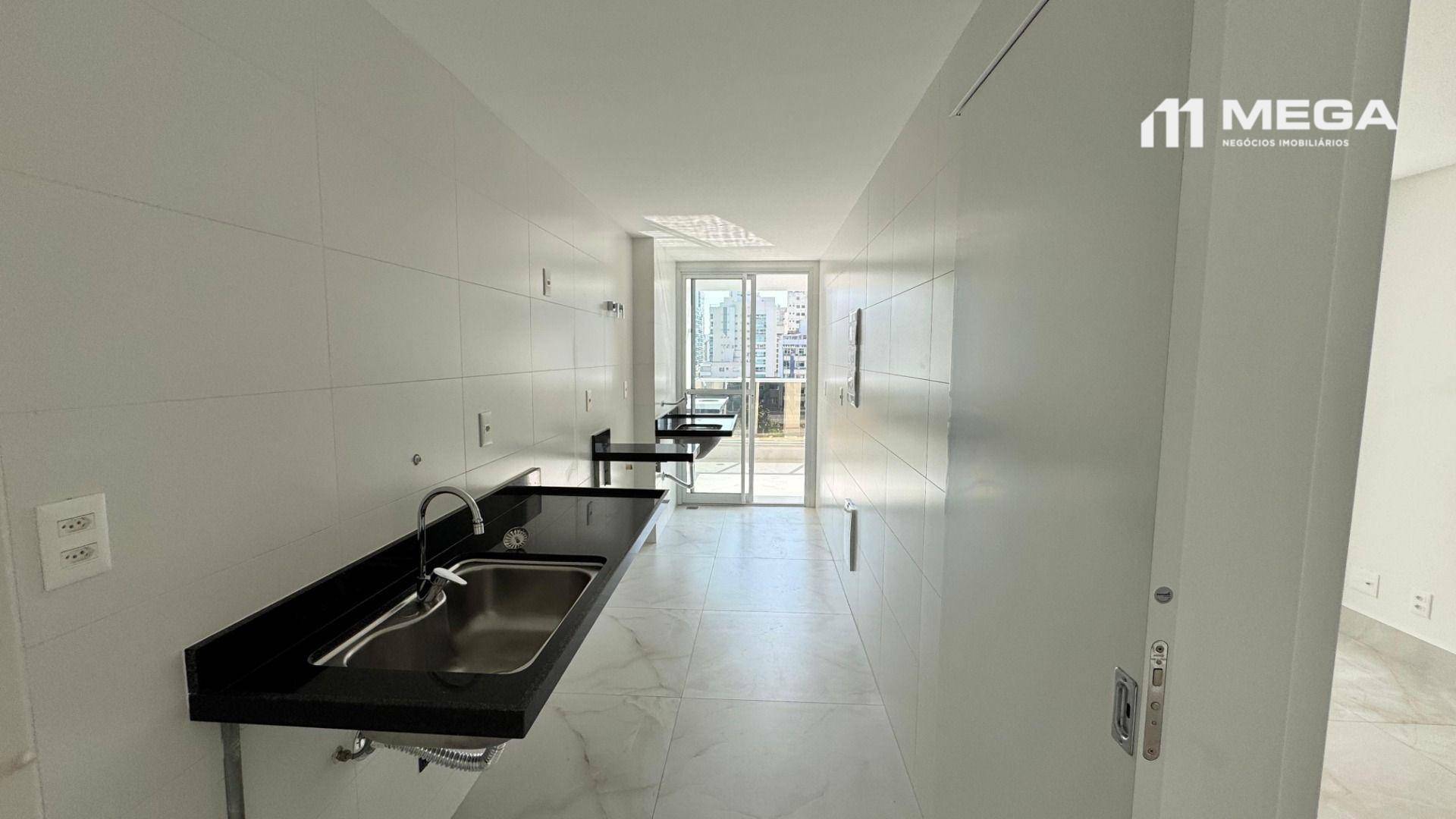 Apartamento à venda com 3 quartos, 111m² - Foto 3