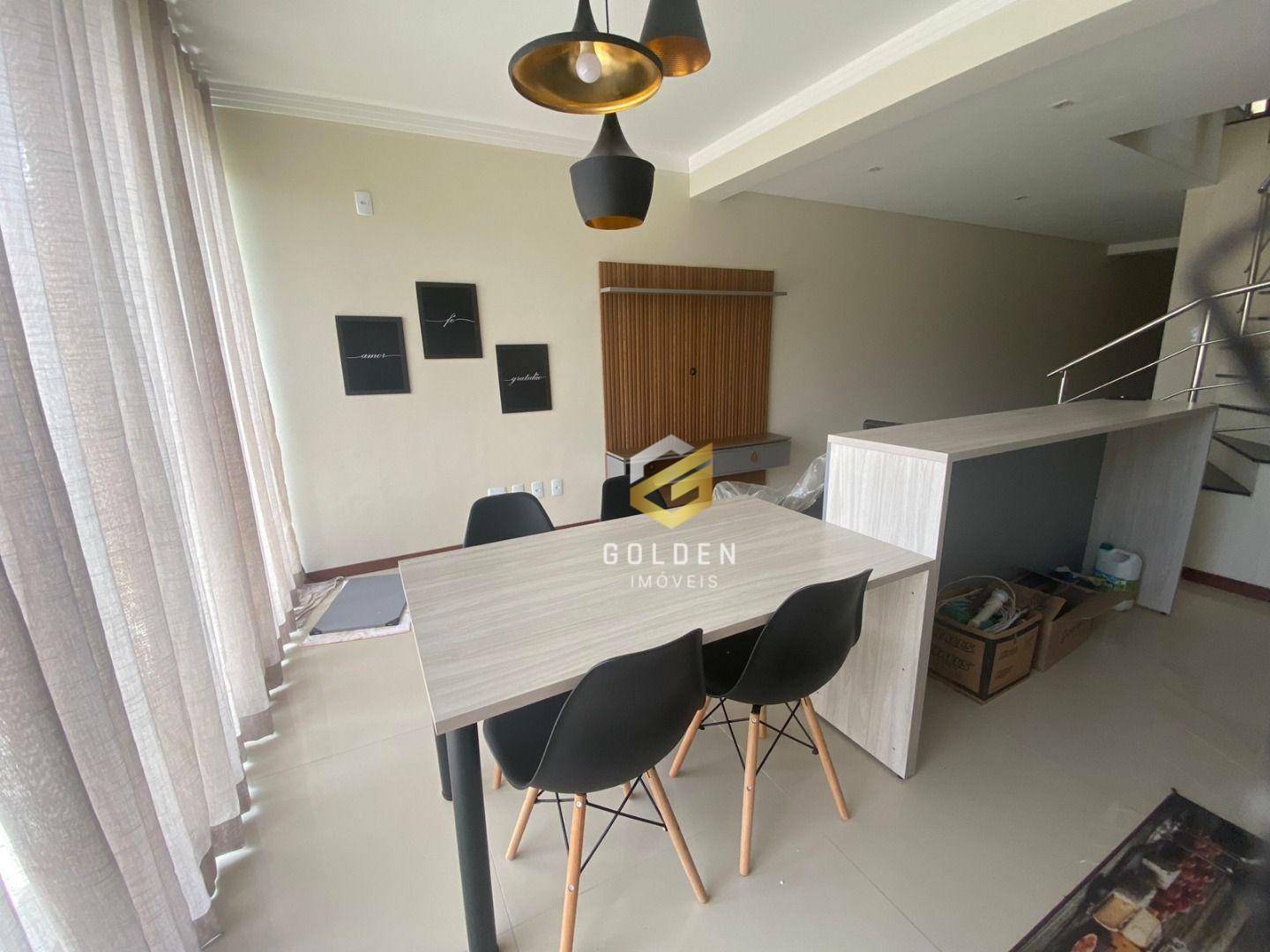 Sobrado à venda com 3 quartos, 120m² - Foto 1