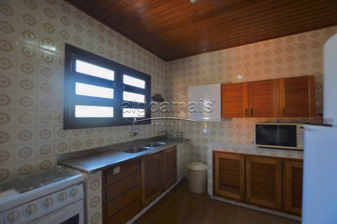 Casa à venda com 3 quartos, 210m² - Foto 10