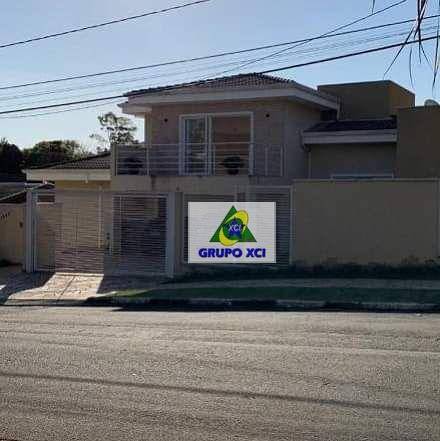 Casa de Condomínio à venda com 3 quartos, 330m² - Foto 1