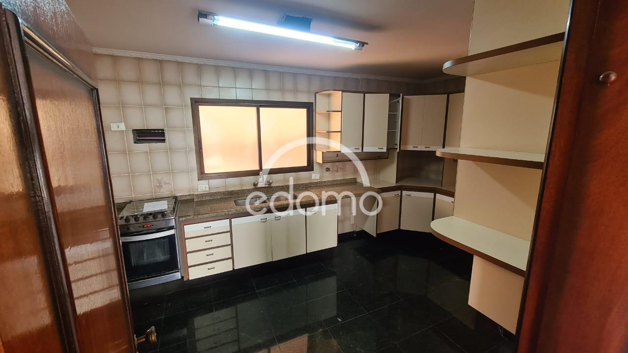 Apartamento para alugar com 3 quartos, 120m² - Foto 6