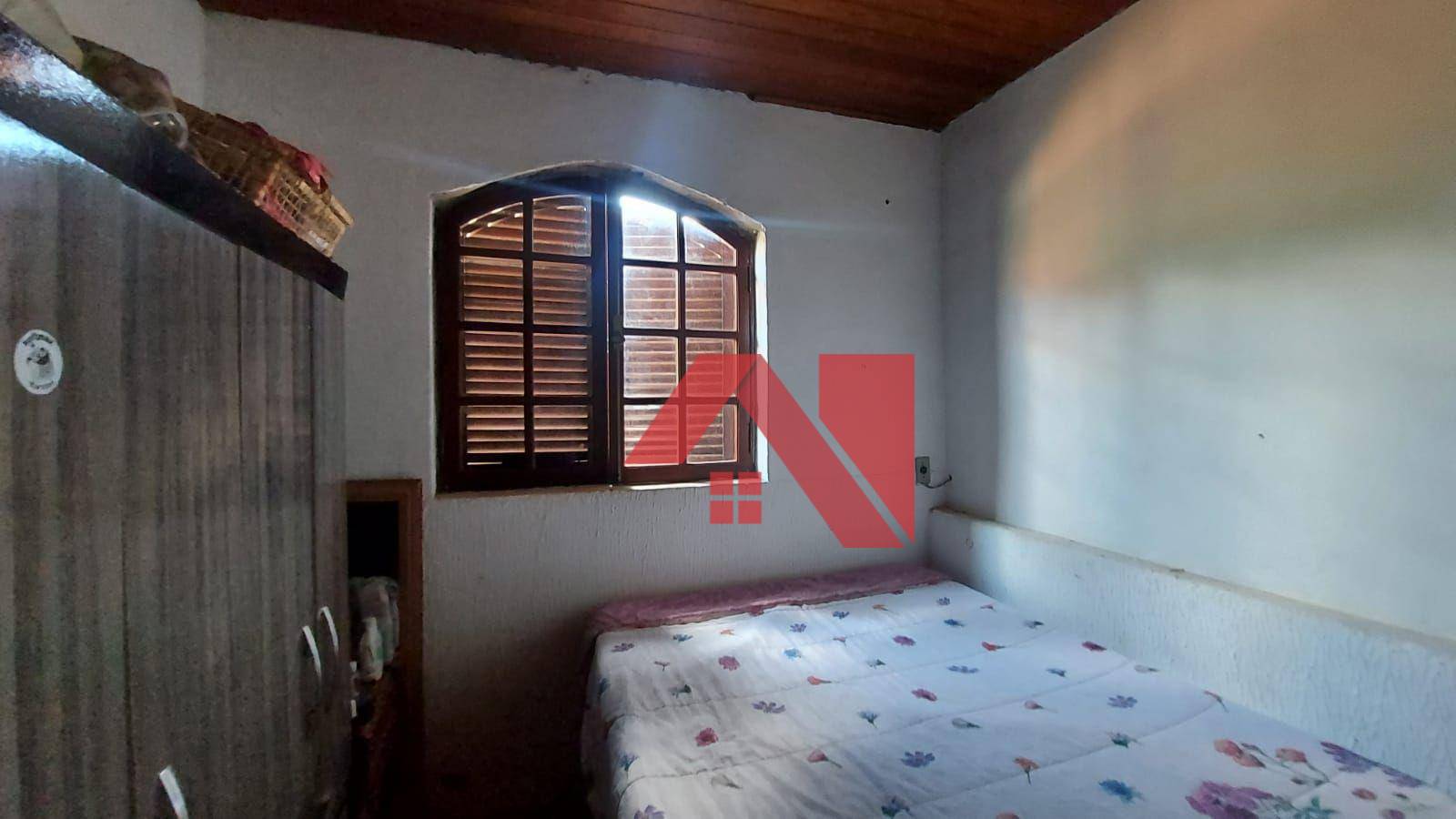 Casa à venda com 5 quartos, 100m² - Foto 11