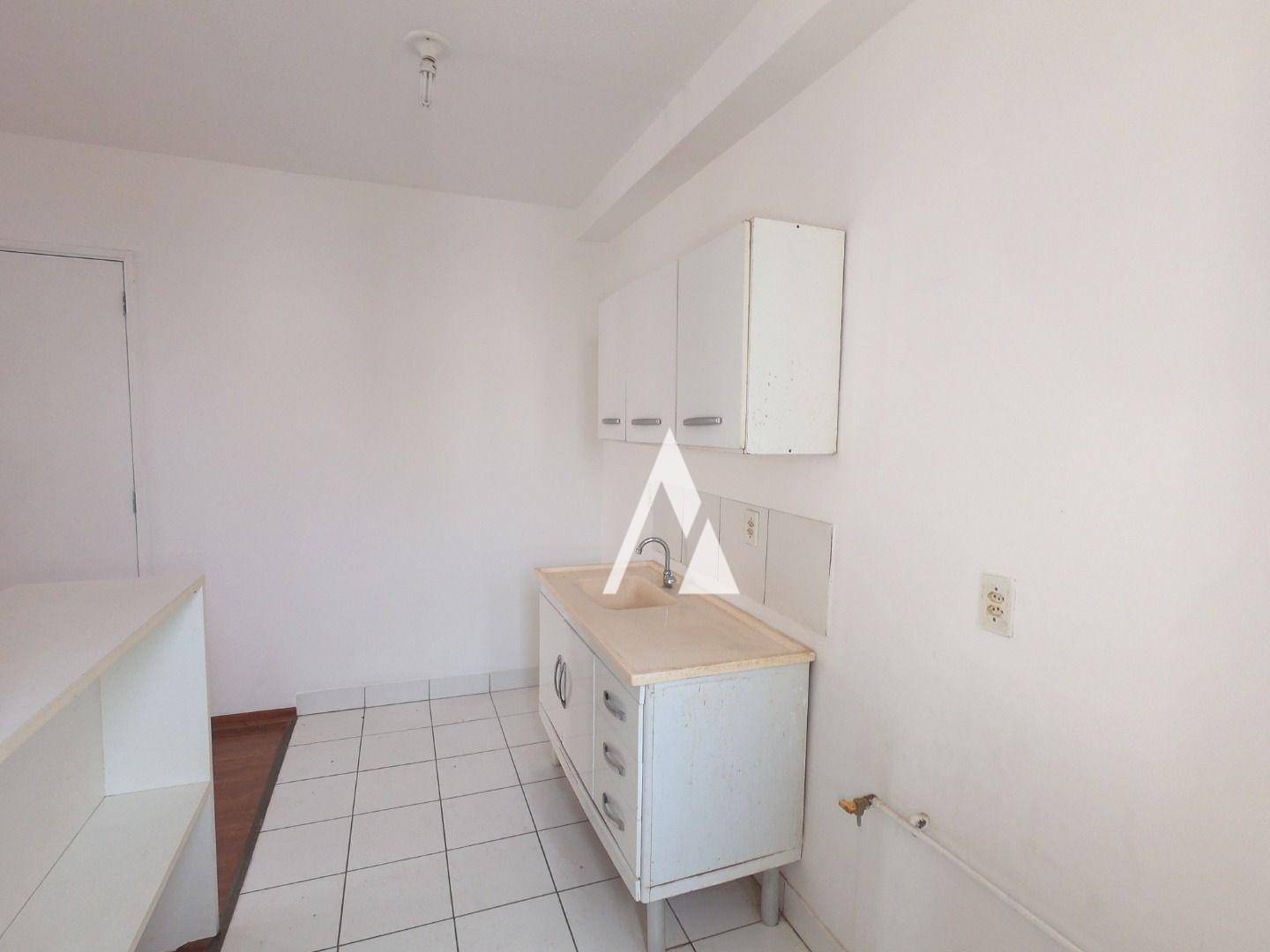Apartamento à venda com 3 quartos, 51m² - Foto 11