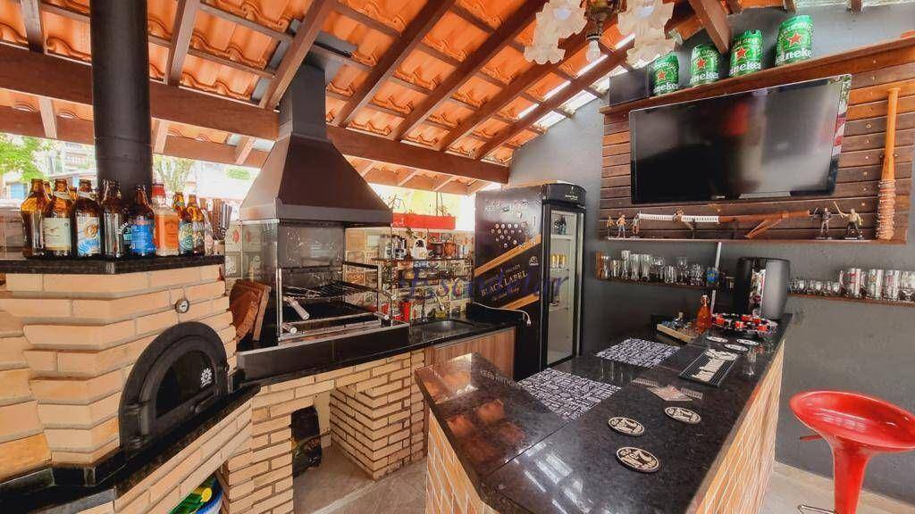 Casa de Condomínio à venda com 3 quartos, 326m² - Foto 9