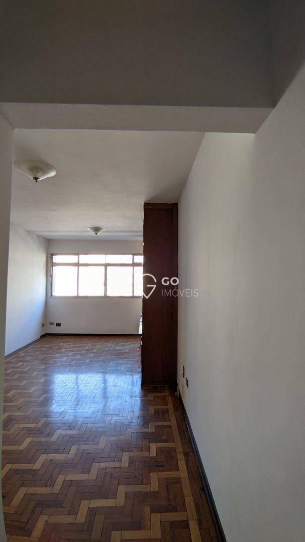 Apartamento para alugar com 3 quartos, 130m² - Foto 2