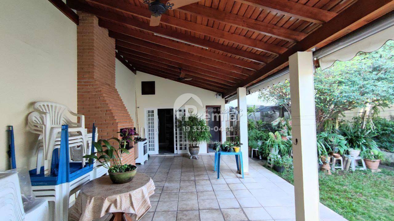Casa à venda com 3 quartos, 214m² - Foto 30